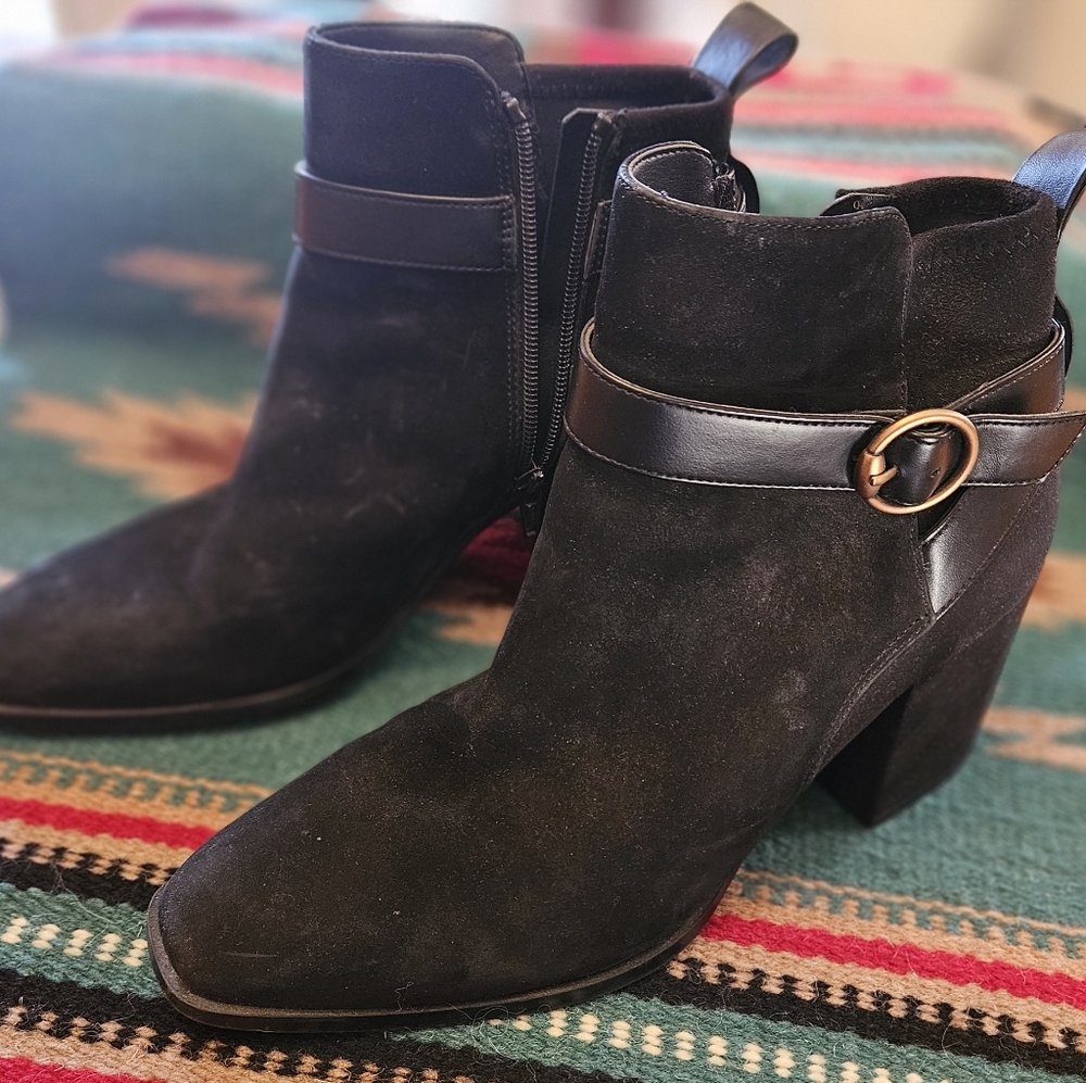 VIONIC TENLEY Elegant Black Ankle Boots